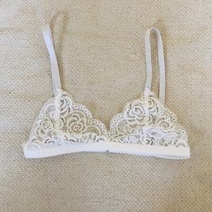 White lacy bralette BRAND NEW